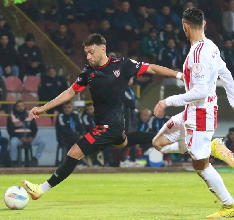 Nhận định soi kèo Burgos vs Granada lúc 01h30 ngày 23/9/2025